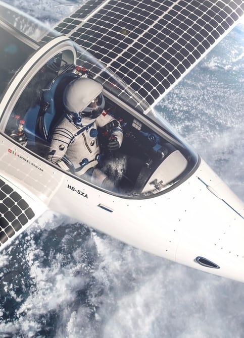 태양광 비행기 승객은 우주인과 비슷한 우주복을 입고 탑승하면 우주에 온 듯 지구와 하늘을 내려다볼 수 있다. (사진=솔라스트라토스 프로젝트)