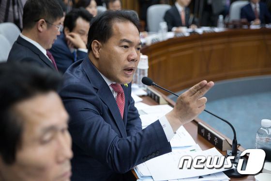 이용주 국민의당 의원 2017.1.9/뉴스1 © News1 사진공동취재단