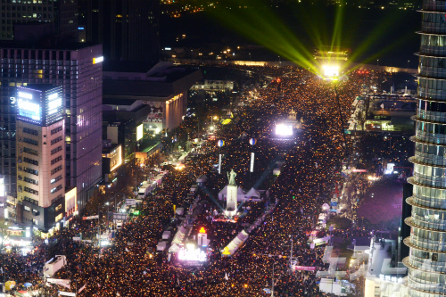 지난해 12월 3일 6차 민중총궐기 대회 (사진=사진공동취재단/자료사진)