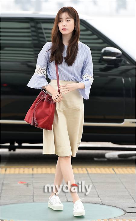 ▲ '대학생 스타일로 입었어요'