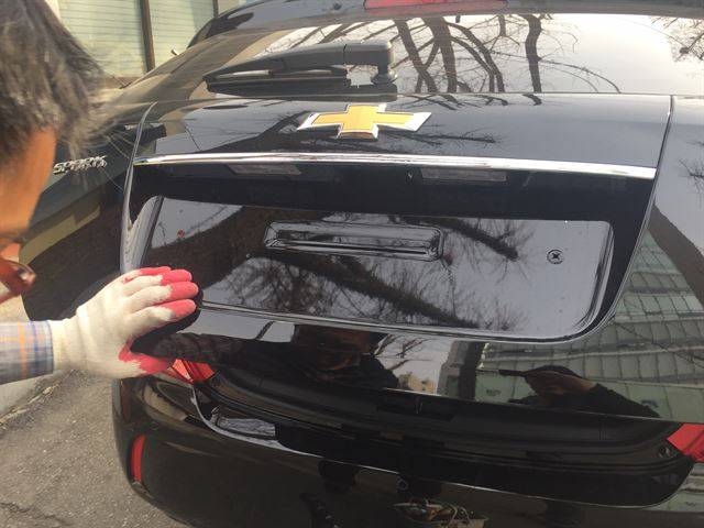 임시번호판을 달고 모든 걸 체크한 뒤 번호판을 다는 재미란!