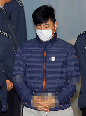 ⓒ연합뉴스 4월12일 고영태씨는 알선수재 혐의로 체포됐다.