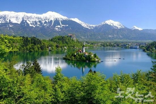 유럽에서 가장 아름다운 호수로 손꼽히는 블레드 호수의 동화 같은 풍경. (사진=유레일 제공)