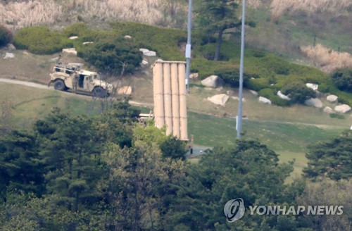 경북 성주군 성주골프장에 배치된 사드 발사대 [연합뉴스 자료사진]