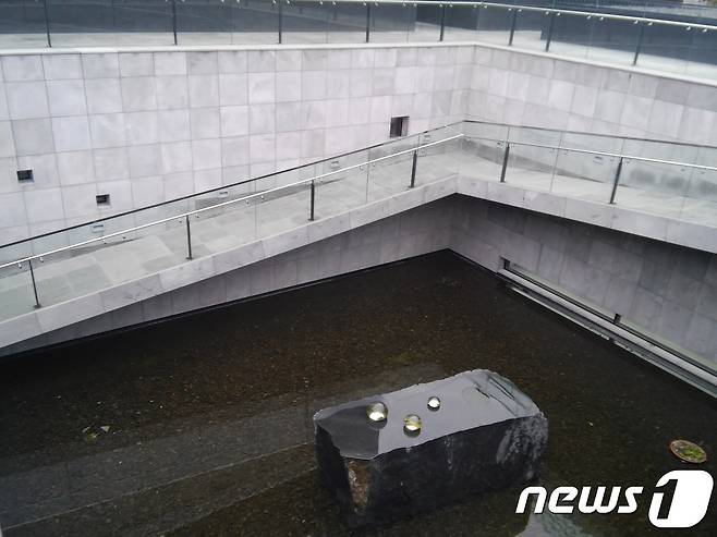 김창열 미술관의 안쪽 모습. © News1