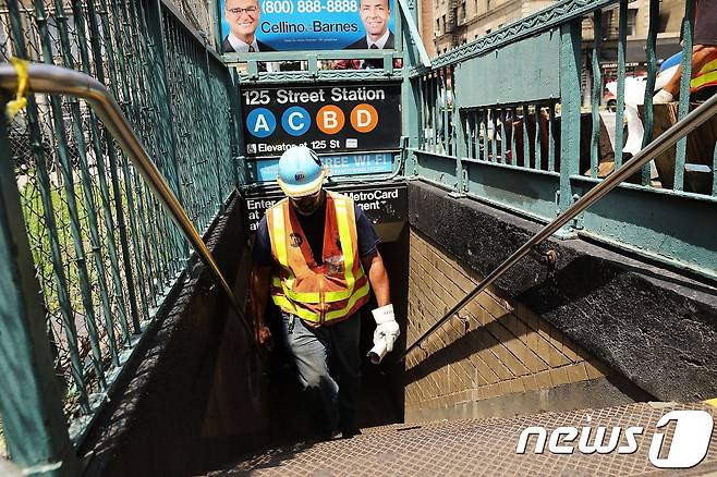 뉴욕 지하철 할렘역© AFP=뉴스1