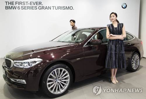 (서울=연합뉴스) 윤동진 기자 = 13일 오전 서울 BMW 한독 서초전시장에서 BMW 뉴 6 시리즈 그란 투리스모 사전 공개행사가 열리고 있다. 2017.9.13      mon@yna.co.kr