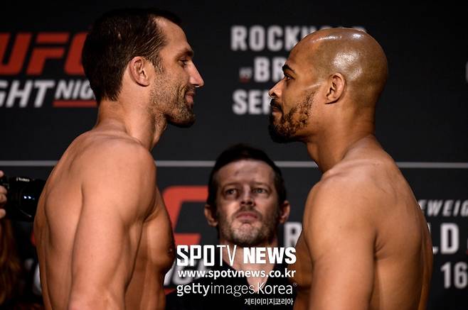 ▲ 루크 락홀드는 185.5파운드, 데이빗 브랜치는 186파운드로 계체를 통과했다.