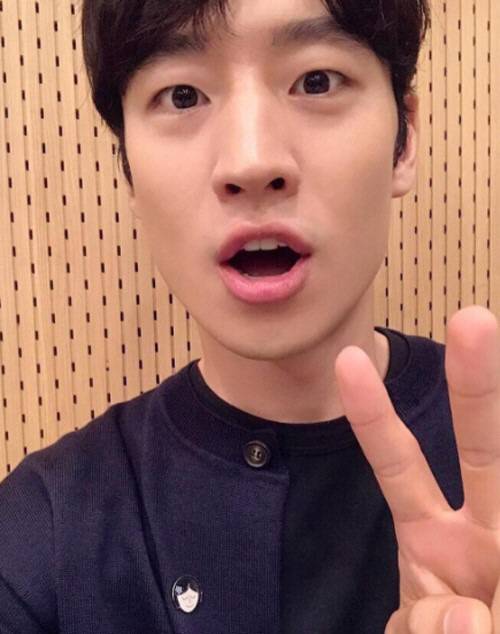 ‘컬투쇼’ 이제훈, 동그랗게 뜬 토끼 같은 눈 ‘초귀요미’