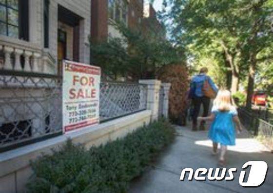매물로 나온 미국의 한 주택 © AFP=뉴스1