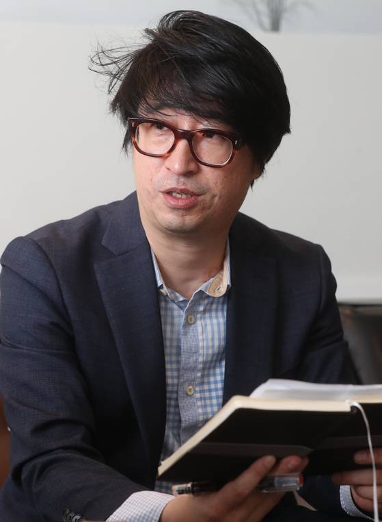 DA그룹 전무 김한기 건축가. DA그룹은 친환경적 가치에 입각한 디자인을 모토로 새로운 건축 영역에 도전하고 실험하는 젊은 건축집단이다. 최정동 기자