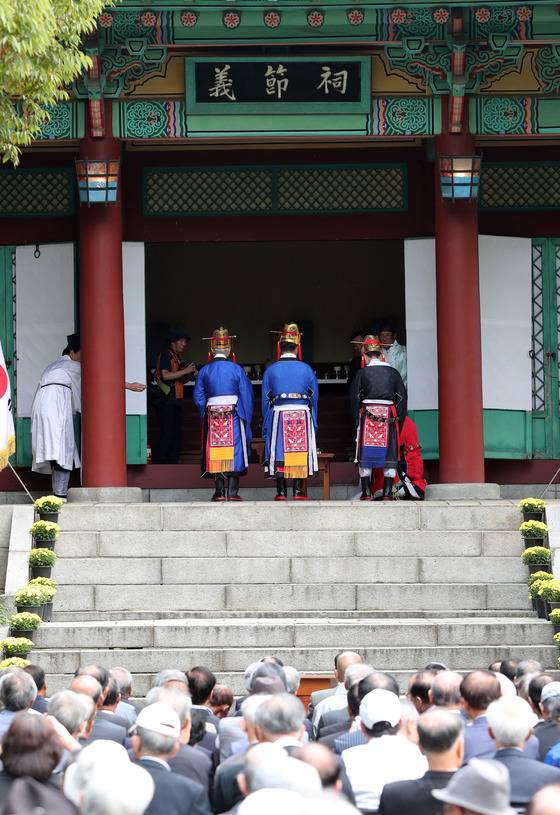 이날 추모제향에는 사육신의 후손과 시민 등 500여명이 참석했다. 강정현 기자