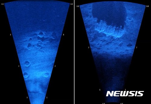 【진도=뉴시스】 해저 도자기(왼쪽)와 철제 솥, 수중초음파카메라 촬영