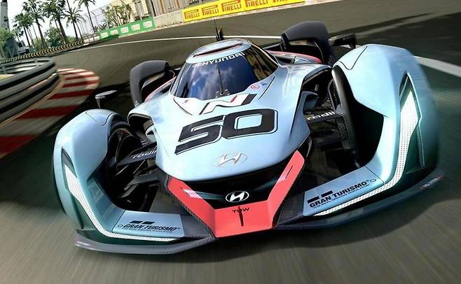 레이싱 게임 ‘그란 투리스모 스포트' 속 'N 2025 비전 그란 투리스모(N 2025 Vision Gran Turismo)