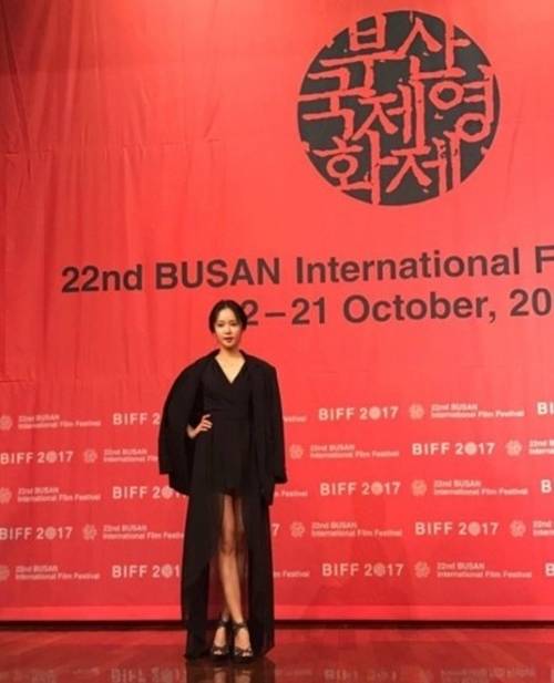 제22회 부산국제영화제 뉴 커런츠 부문에 초청된 영화 '죄 많은 소녀'로 처음으로 레드카펫을 밟은 배우 이봄 (사진=MBG엔터테인먼트 제공)