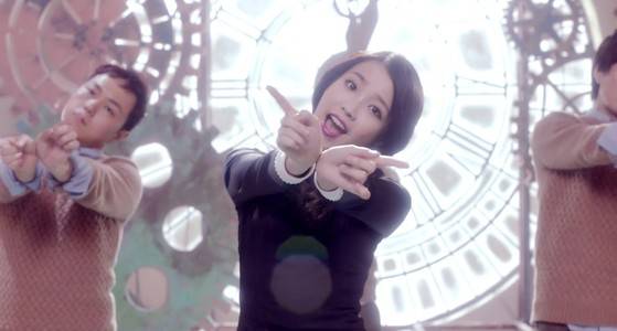 사진 6 '너랑 나' M/V