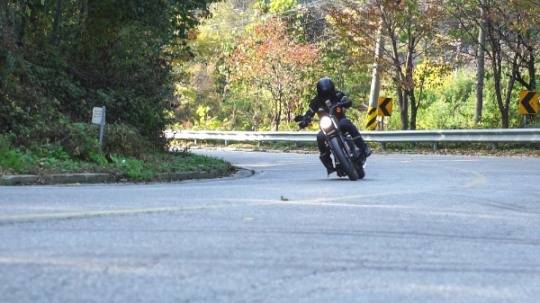 할리데이비슨 2017년형 '아이언 883(Iron 883)'