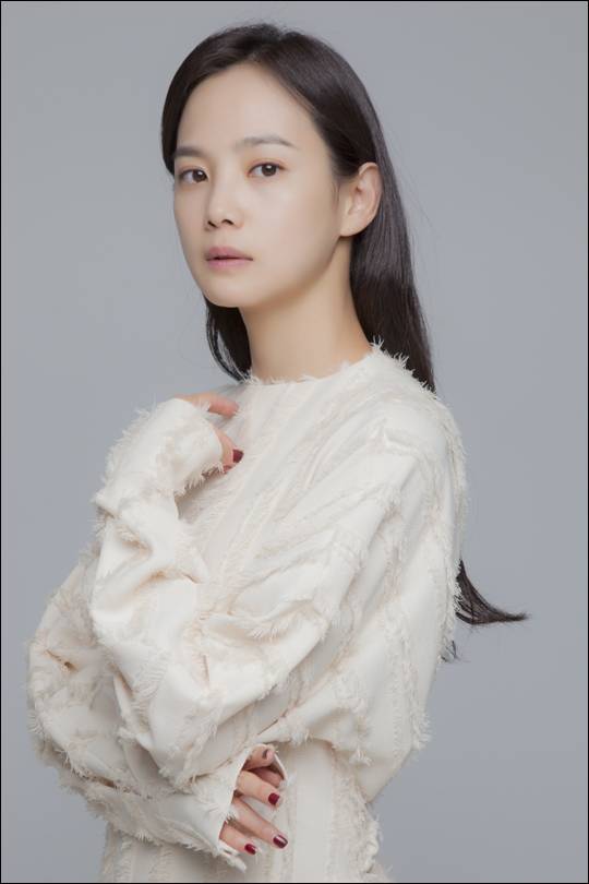 배우 윤승아는 영화 '메소드'에 대해 "각기 다른 인물의 사랑이야기"라고 소개했다.ⓒ프레인TPC