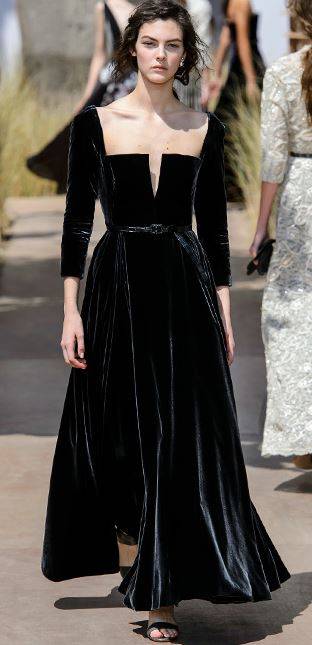 17 S/S 디올 쿠튀르 컬렉션. 사진| 디올 공식홈페이지