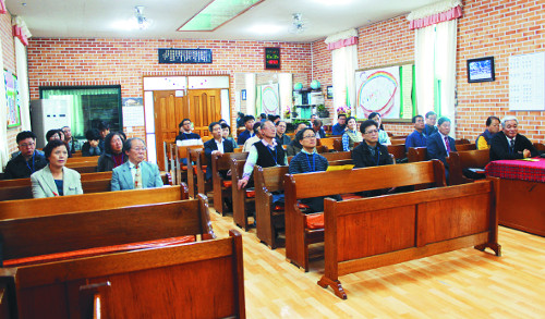 강의를 듣고 있는 참석자들 모습.