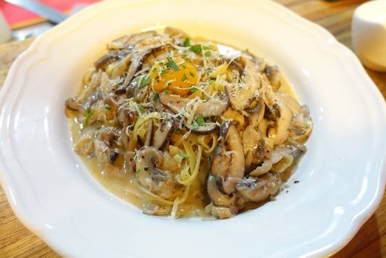 3가지 버섯 크림파스타.