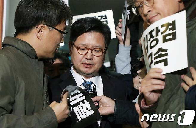 방송문화진흥회가 13일 임시 이사회에서 김장겸 MBC 사장 해임안을 가결한 가운데 김장겸 사장이 "제가 마지막 희생자가 되기를 바란다＂며 억울함을 표출했다. © News1