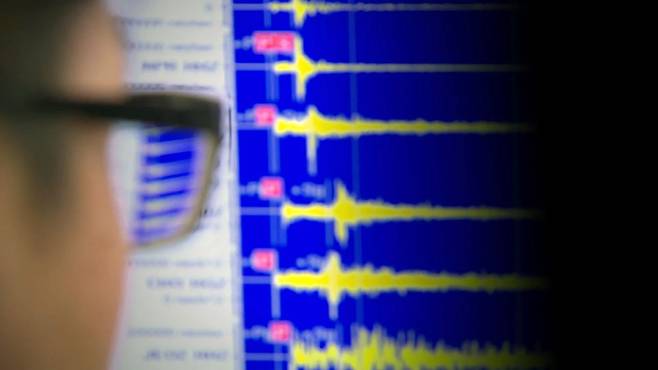 [속보] 포항시 북쪽 9km 지역서 5.4 지진 추가발생 | 인스티즈