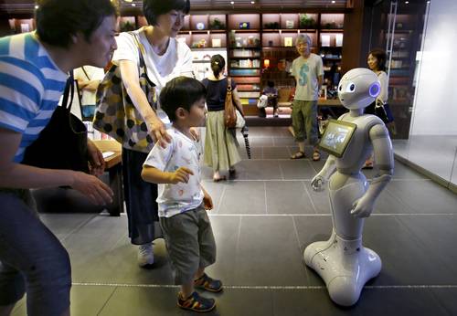 【서울=뉴시스】 휴머노이드 로봇 '페퍼'. 2017.10.11. (사진 = AP 제공) photo@newsis.com