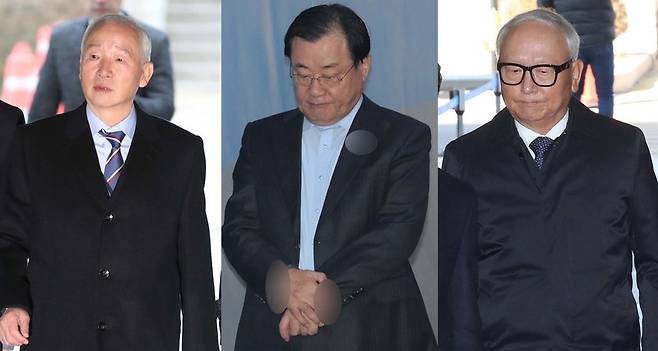 16일 서울 서초구 서울중앙지법에서 남재준 전 국정원장(왼쪽부터), 이병기 전 국정원장, 이병호 전 국정원장이 영장실질심사를 받기 위해 법정으로 향하고 있다. 백소아 기자 thanks@hani.co.k