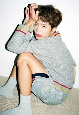 쇼타콤 논란을 일으켰던 배우 박보검씨 화보사진 (사진= 앳스타일)