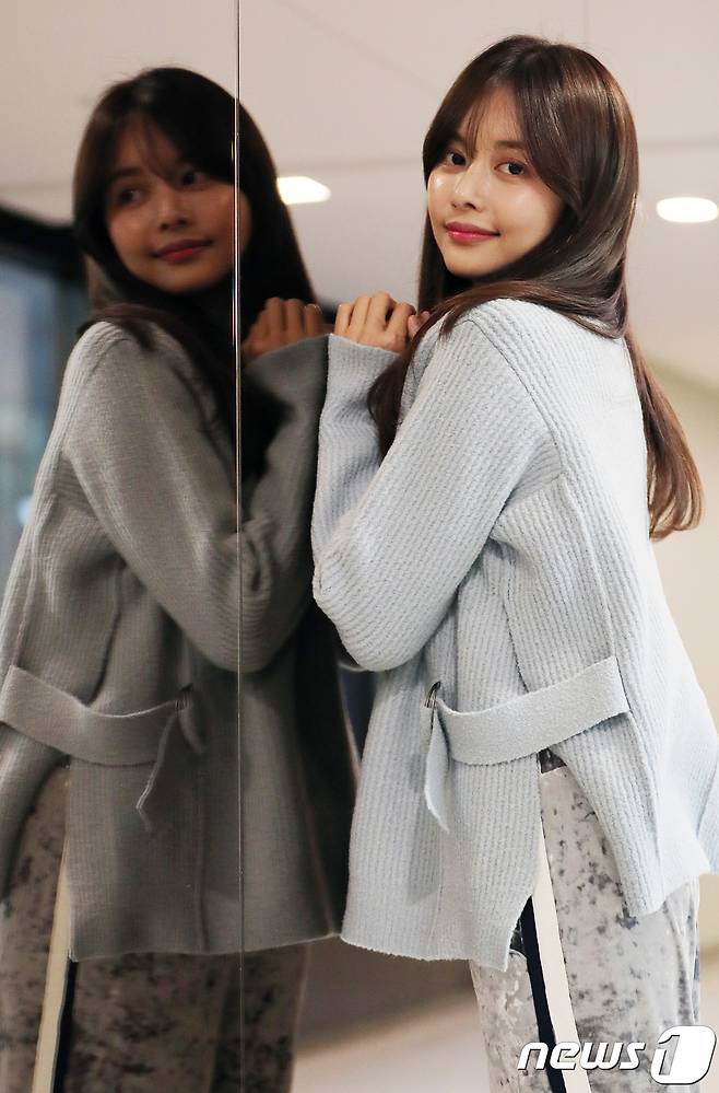 KBS 드라마 '고백부부'에 출연한 배우 한보름이 21일 오후 서울 종로구 뉴스1 본사에서 인터뷰에 앞서 포즈를 취하고 있다. 2017.11.21/뉴스1 © News1 이재명 기자