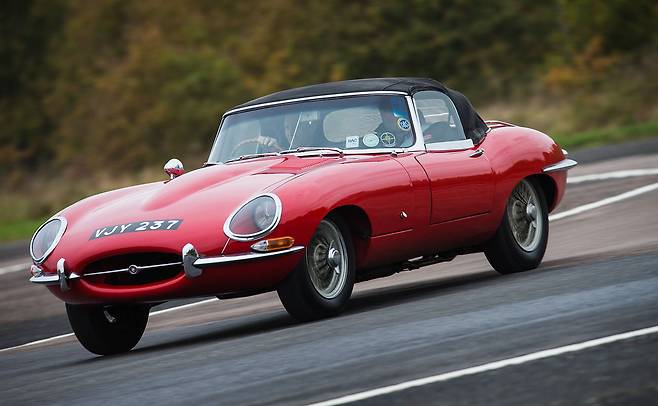 E-타입 (이미지: 재규어)