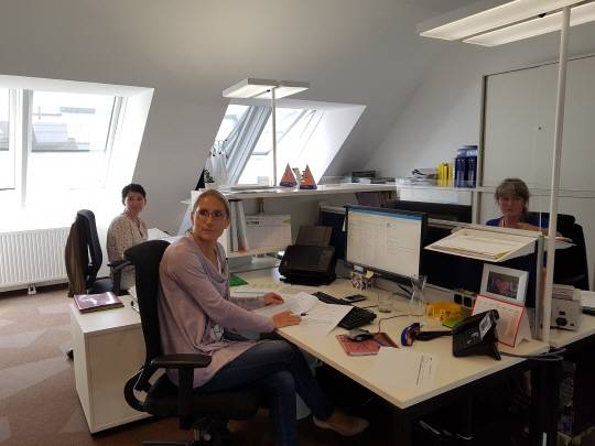 지난 15일(현지시간) 오스트리아 빈의 마너 본사에서 만난 직원들이 회사의 다양한 복지제도에 대해 소개하고 있다. /빈=백주연기자