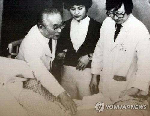 회진 중인 장기려