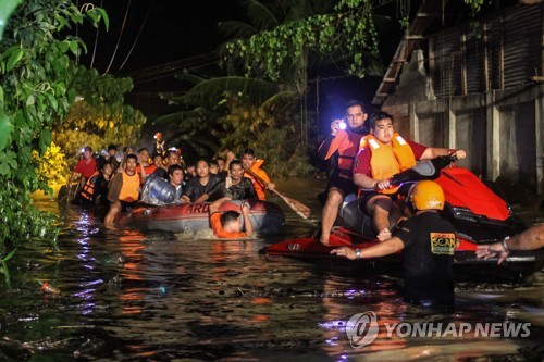 태풍으로 홍수가 발생한 필리핀 남부 다바오 시[AFP=연합뉴스]