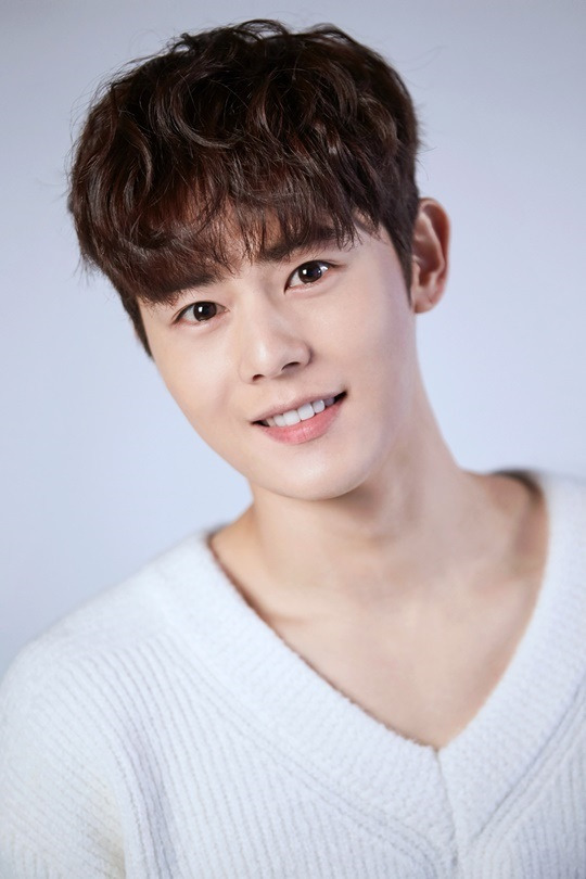 김동준