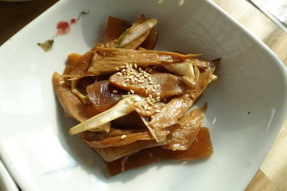 말린 새송이버섯 우무 조림