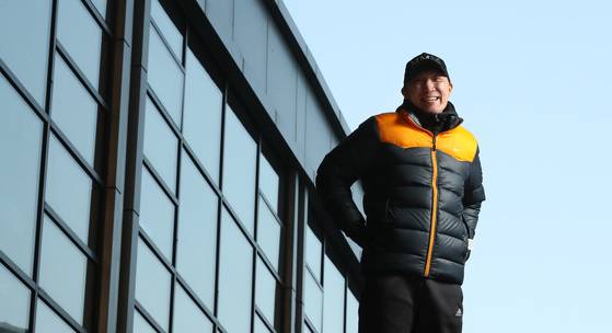 최근 신촌 세브란스 병원에서 만난 신영록 선수가 포즈를 취했다. 우상조 기자