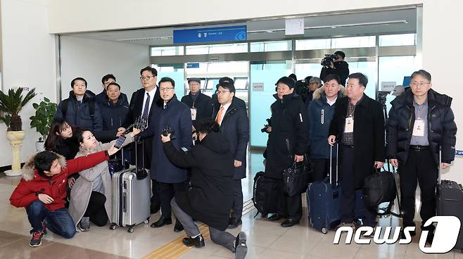 이주태 통일부 교류협력국장이 23일 오전 강원도 고성군 남북출입국사무소에서 인터뷰를 하고 있다. 2018.1.23/뉴스1 © News1 박하림 기자