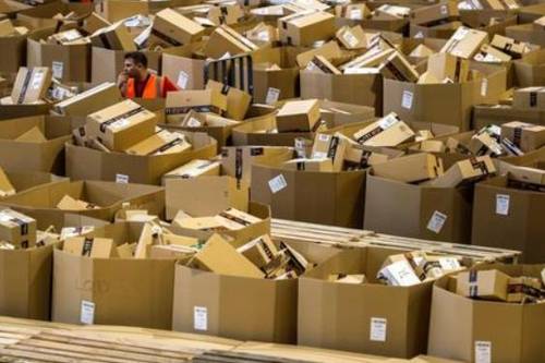 이탈리아의 아마존 배송센터 [ANSA통신 홈페이지 캡처]