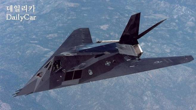 Lockheed F-117 Nighthawk
