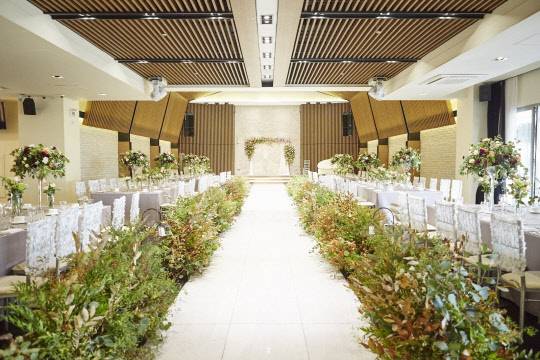 라미드 호텔&리조트 그룹(회장 문병욱) 계열사인 라마다서울호텔이 하늘정원을 오는 28일까지 리모델링 한다고 밝혔다. 세계문화 유산에 등재된 선정릉을 바라다보이는 탁 트인 언덕에 위치한 라마다서울호텔은 3층에 위치한 하늘정원을 중소 규모 연회와 웨딩을 갖기에 최적의 공간으로 만들 계획이다. 라미드 호텔&리조트 그룹 제공