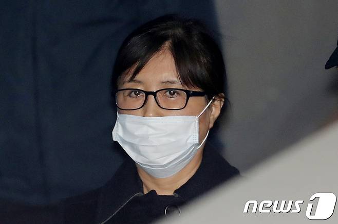 법원 "포스코 스포츠단 창단, 박근혜-안종범 강요 인정"(속보) | 인스티즈