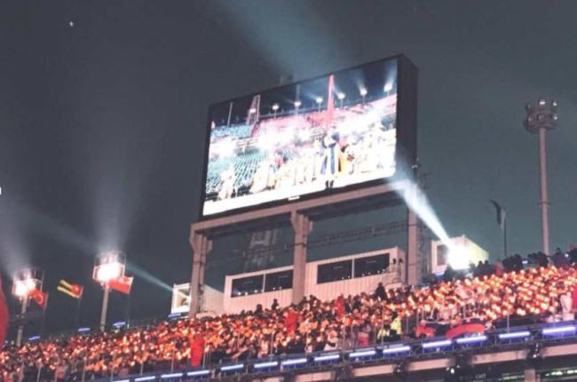 [사진=지난 9일 열린 평창 동계올림픽 개회식 당시 전광판에 수어 통역 화면이 없는 모습. ‘장애의 벽을 허무는 사람들’ 제공]