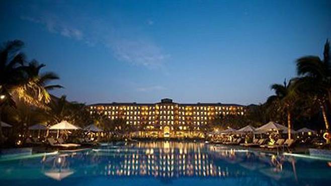 다낭에서 가장 아름다운 비치 중 하나인 논누억 해변에 위치하고 있는 빈펄 다낭 리조트. (사진=땡처리닷컴 제공)