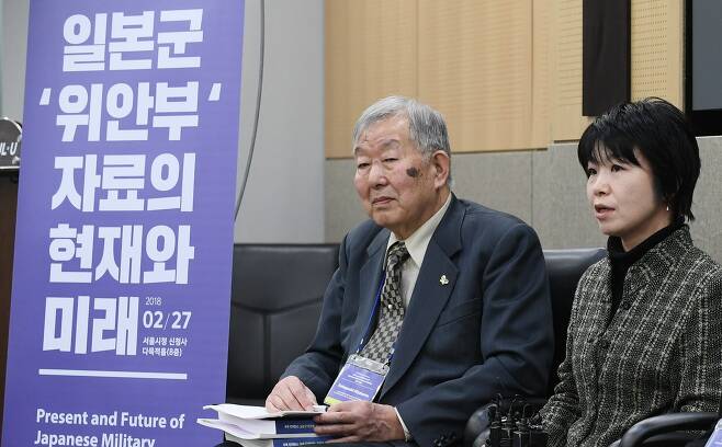 고바야시 히사토모 연구원왼쪽)과 와타나베 미나 WAM사무국장(서울시 제공).© News1