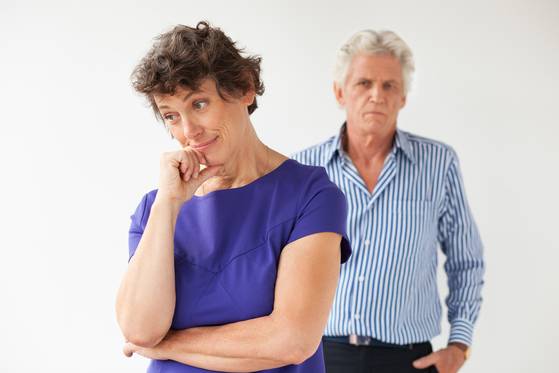 영국의 저메인 그리어 교수는 '이미 대화가 끊어진 사람과 가까이 있는 것보다 큰 고독은 없다'고 말한다. [사진 freepik]