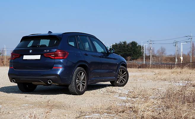 bmw x3 vs cadillac xt5 (4)