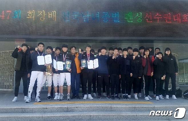 충북체고, 전국 펜싱대회 금 2·은메달 1개 수확