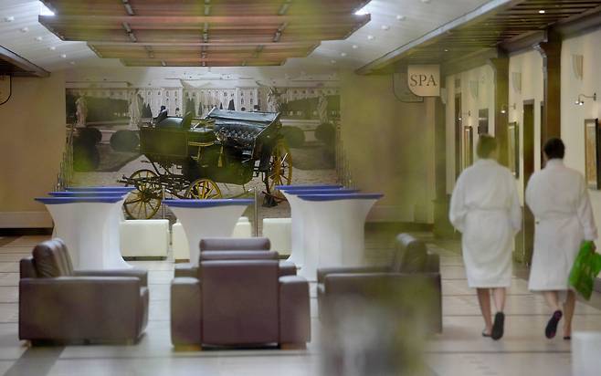 뉴 페터호프 호텔 로비. 호텔 내부에 스파가 있다. [AFP=연합뉴스]